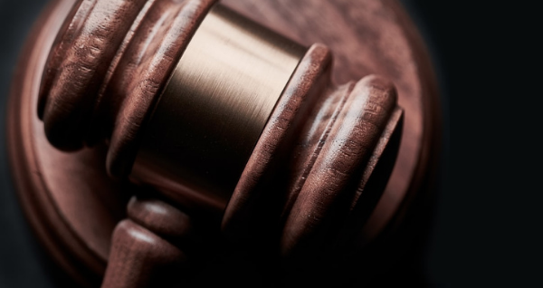 Judicial hammer