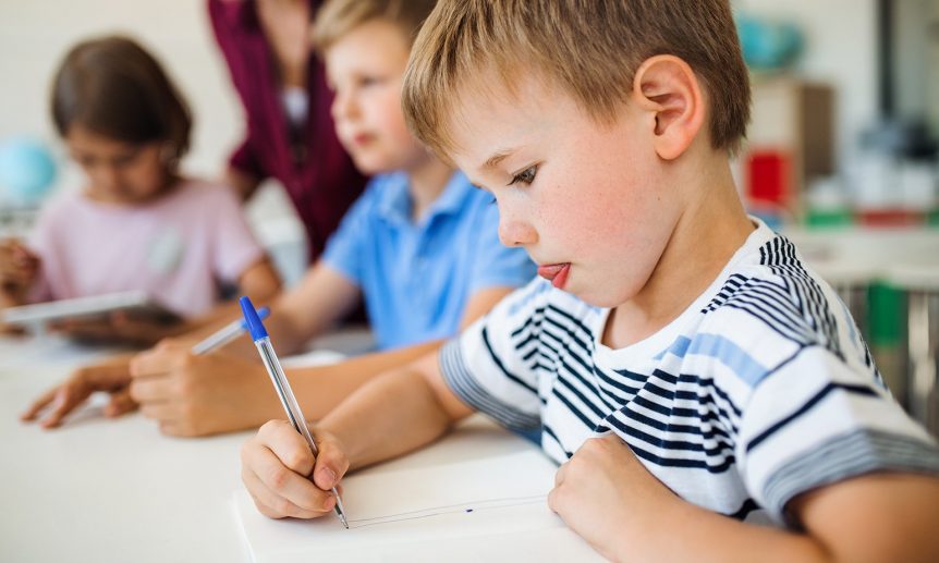 Kids are in a classroom
