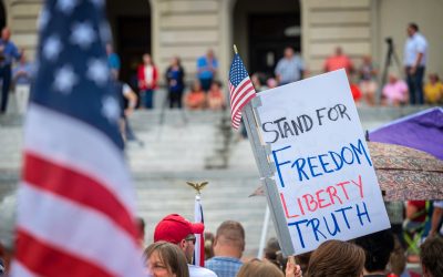 The New Great American Fight for Freedom: 3 Powerful Videos That Reflect the Skyrocketing Revolt Against Unjust Mandates Sweeping Across America – Courageous People Spontaneously Standing Up for What’s Right and Demanding Injustice Stop [Must See Videos]