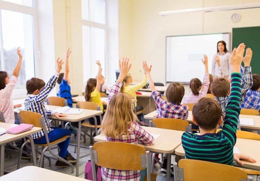 Kids are doing their class in school